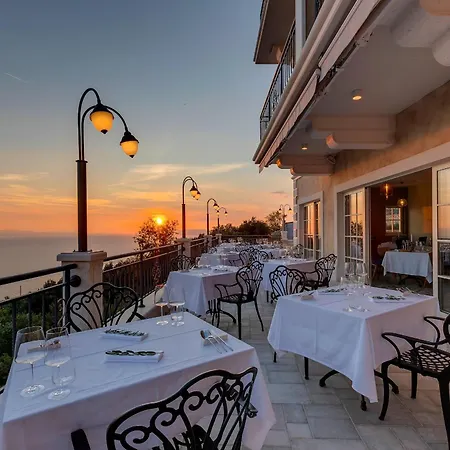 Nature's Retreat, Deluxe Doppelzimmer Mit Balkon Und Meerblick 4* Подгора